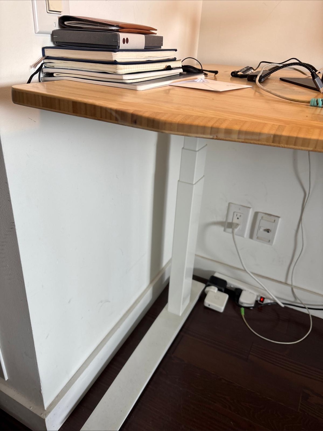 Herman Miller (Fully) Electric Standing Desk (72 x 30) - photo 4