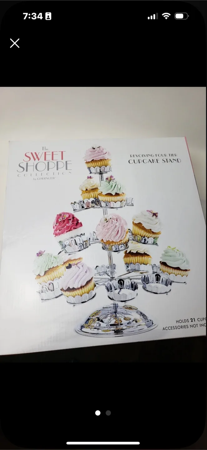 Sweet Shoppe Cupcake Stand - Holds 21 image indicator(3)