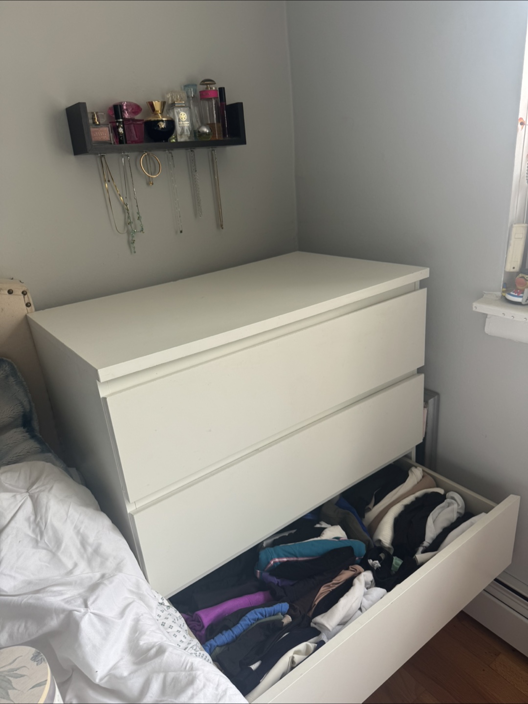 IKEA Malm 4-Drawer Dresser - White - photo 3