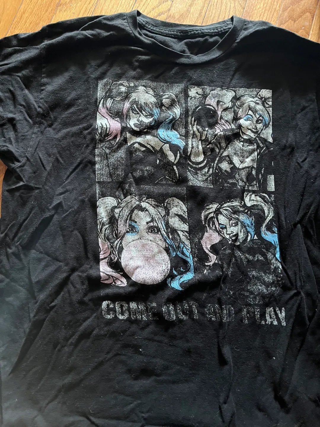 Harley Quinn 'Come Out and Play' T-Shirt thumbnail