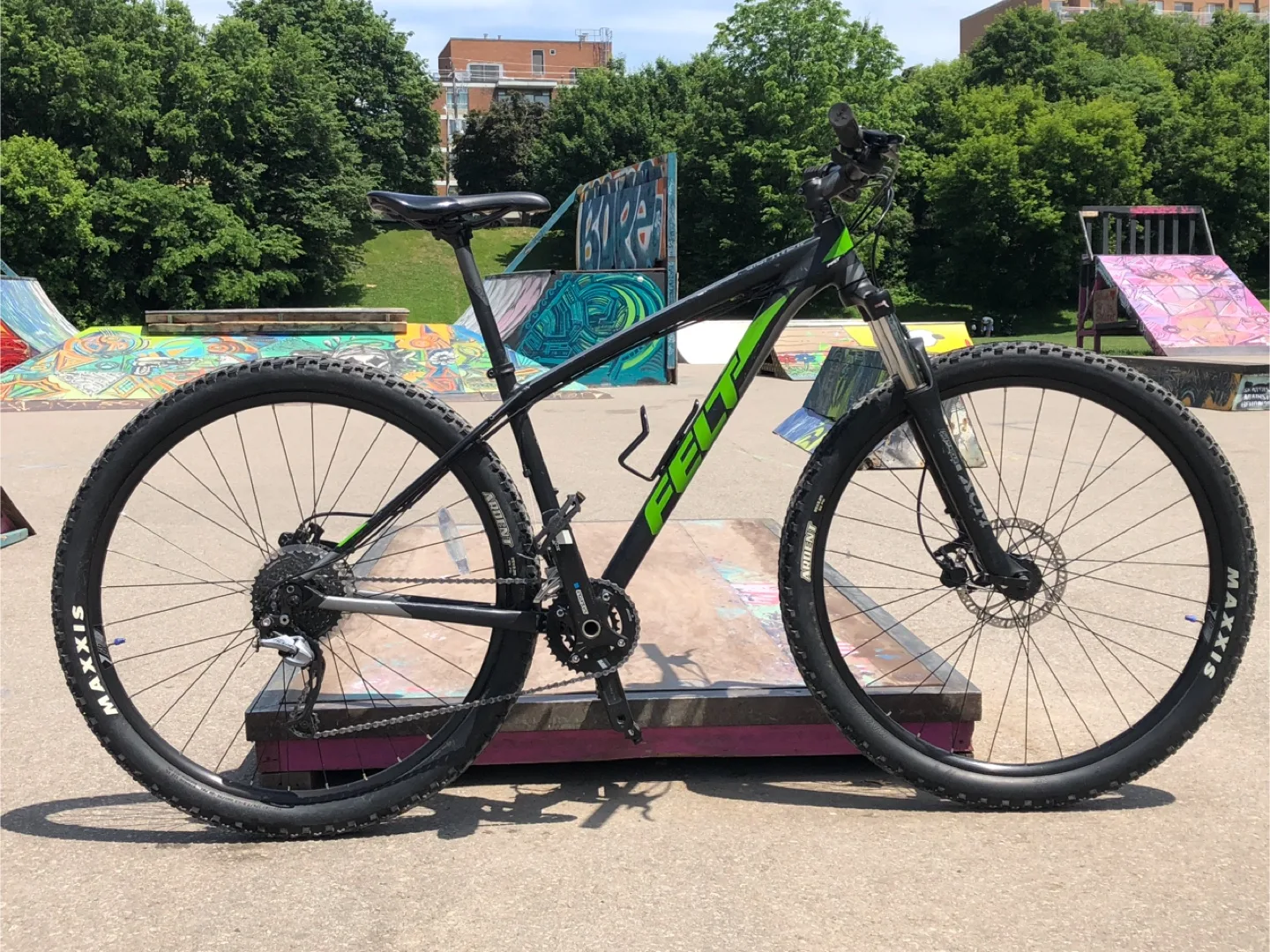FELT DISPATCH 9/60 Mountain bike thumbnail