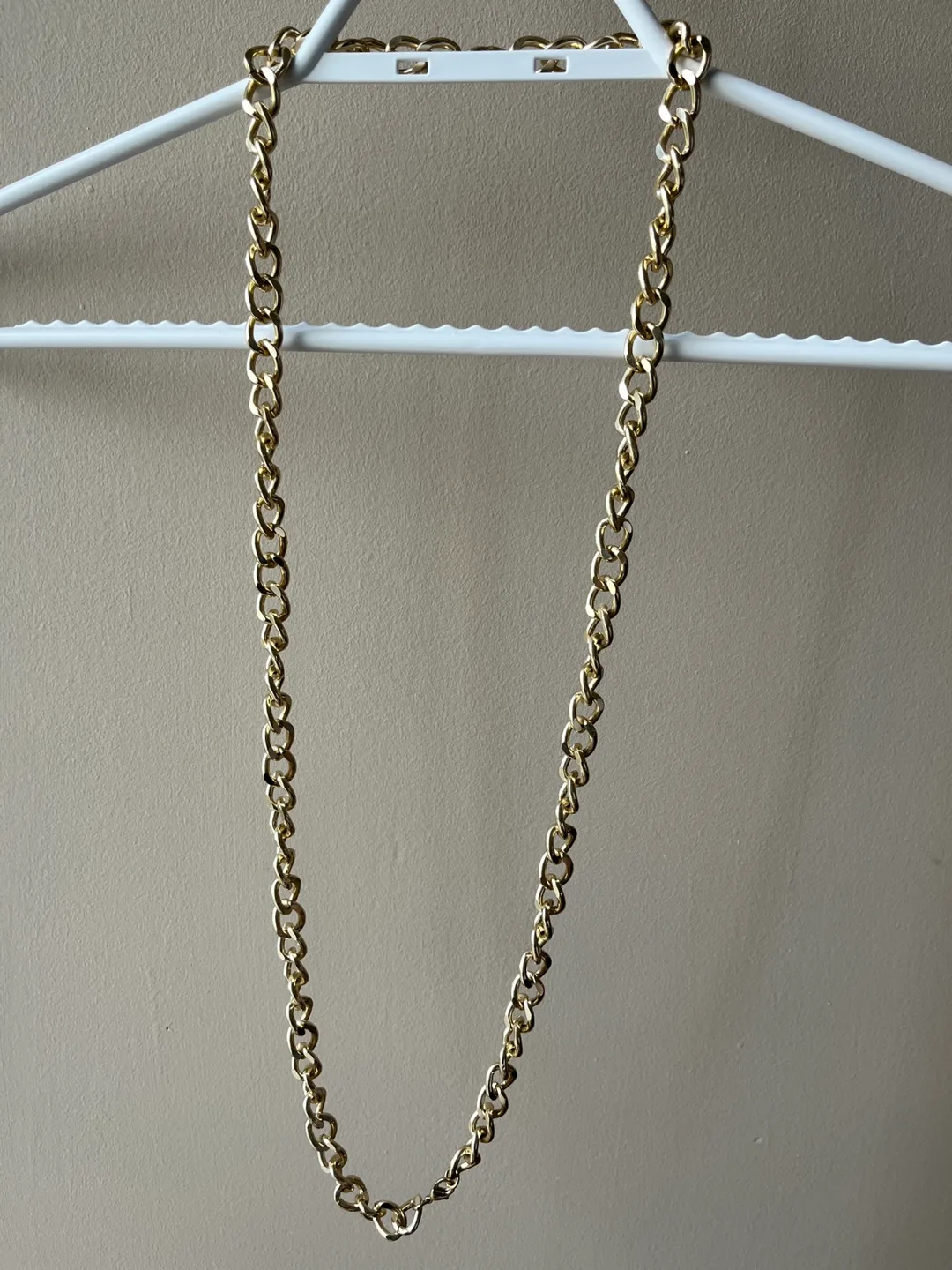 Gold Chain Necklace image indicator(2)
