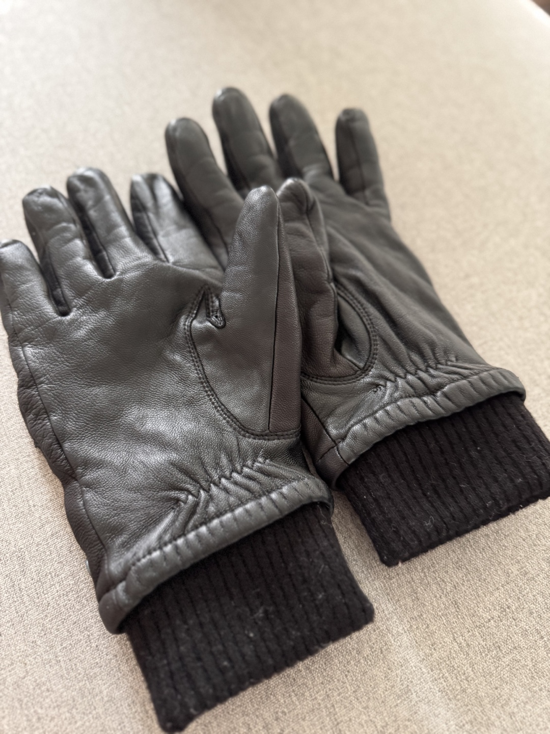 Canada Goose Leather Gloves - Black, Size L - photo 2