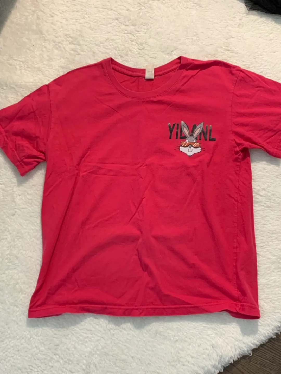 Pink Yilanl Bugs Bunny T-Shirt thumbnail