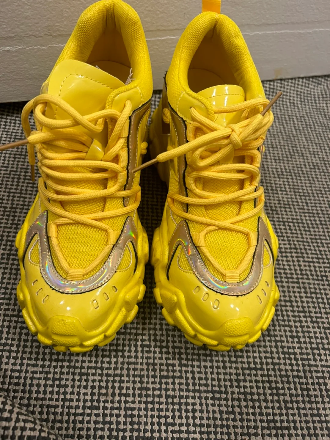 Yellow Fashion Sneakers Anthony Wang thumbnail