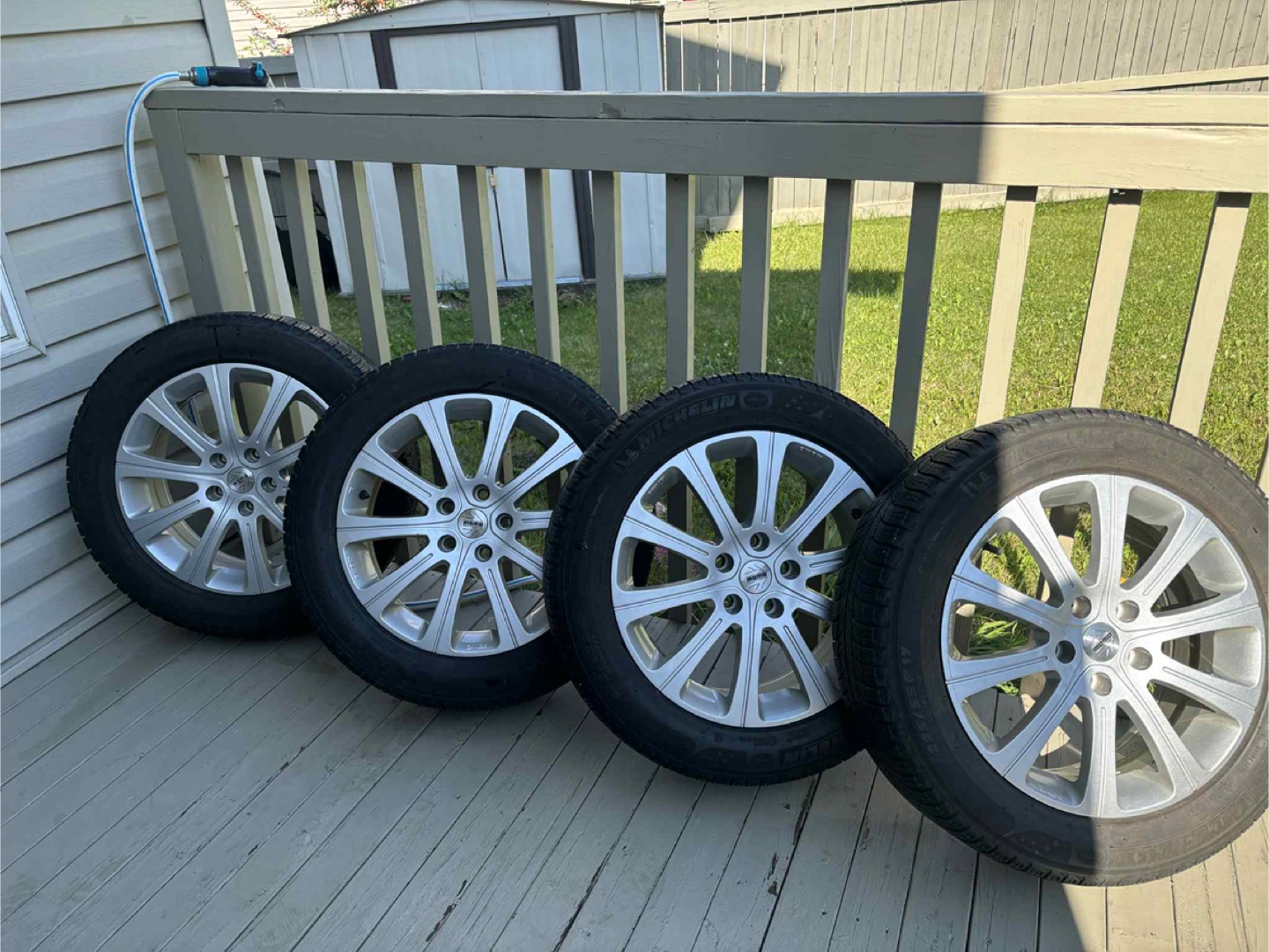 Set of Alloy Wheels with Michelin X-Ice Winter Tires 225/55R17
