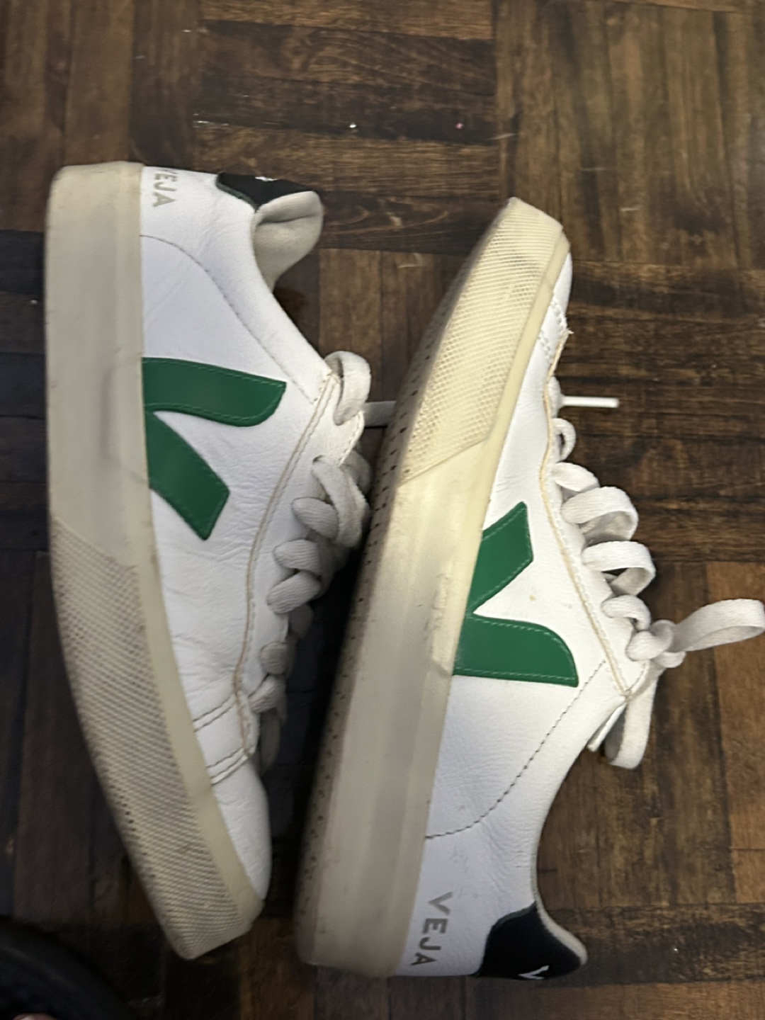 Veja White & Green Sneakers - photo 2