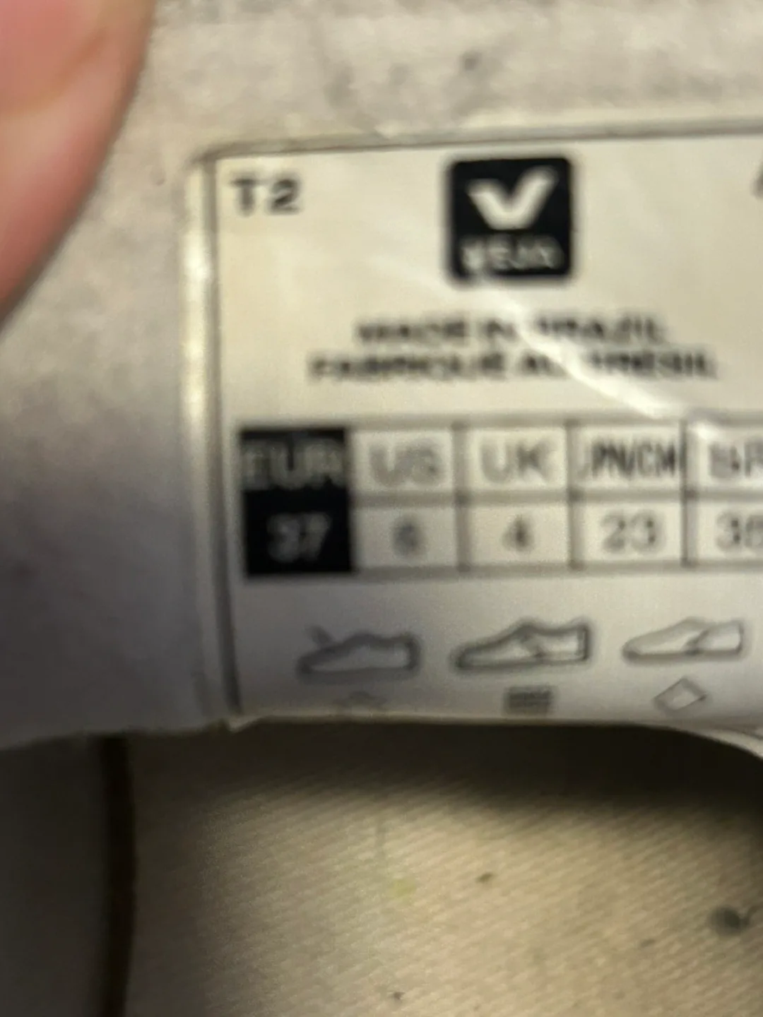 Veja White & Green Sneakers image indicator(8)