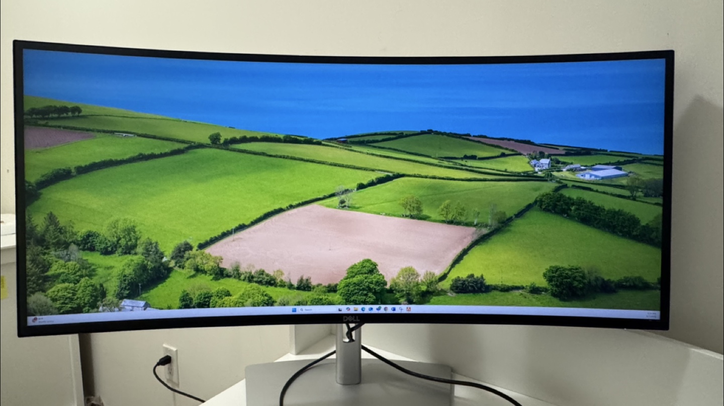 Dell 34 inch ultra-sharp Curved thunderbolt hub Monitor - photo 2