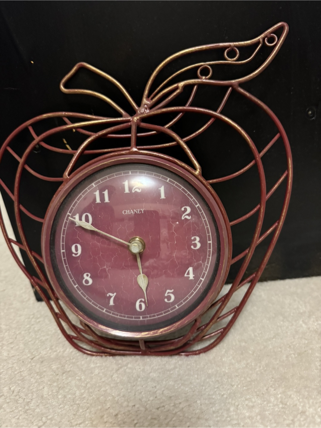 Apple Shaped Wall Clock - photo 2
