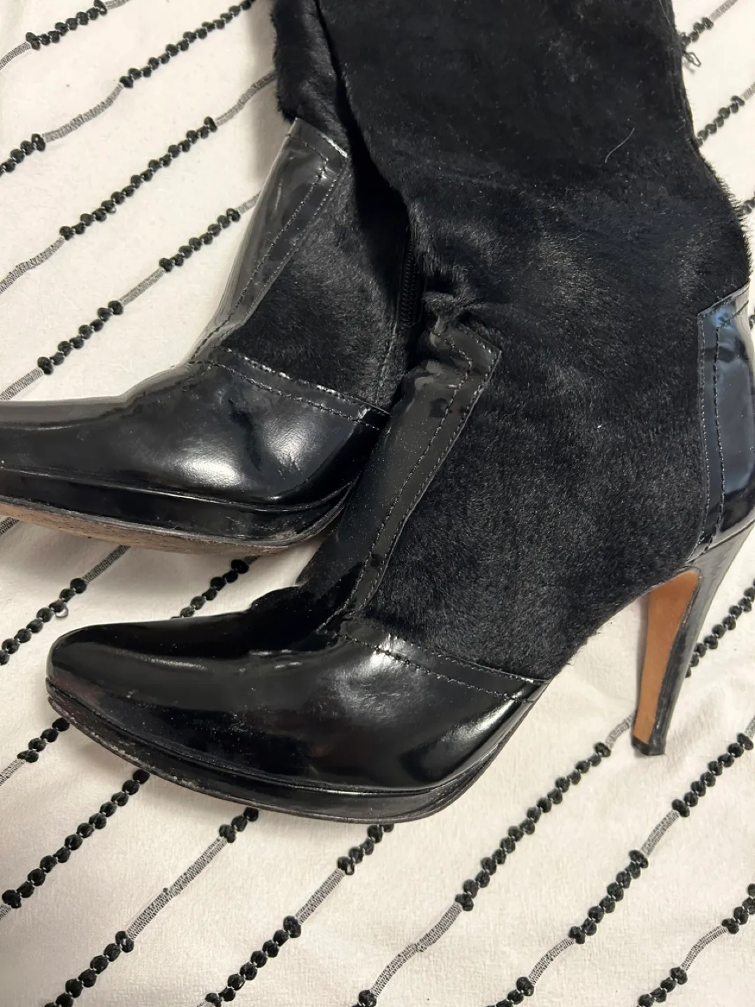 Dione  Black Leather Knee High Boots image indicator(6)