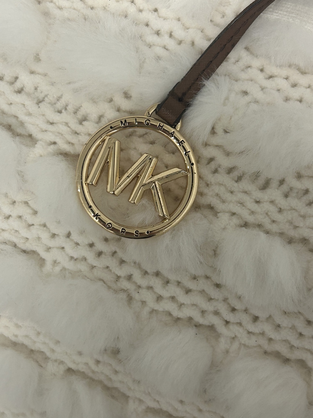 Michael Kors Bag gold Charm accessory - photo 2