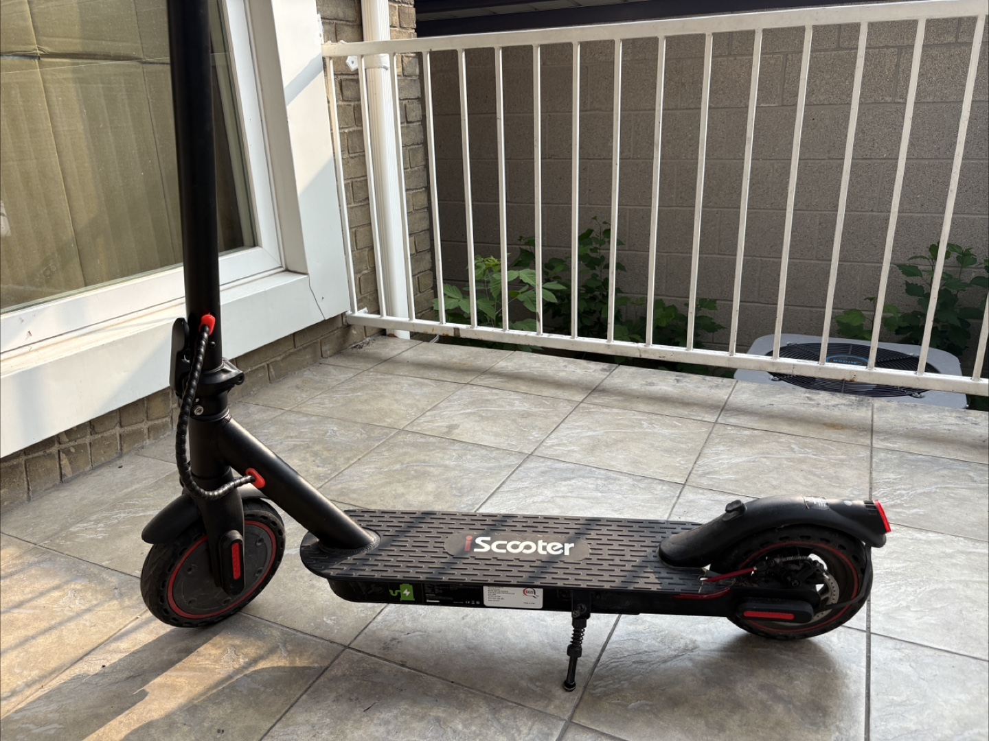 iScooter Electric Scooter - photo 2