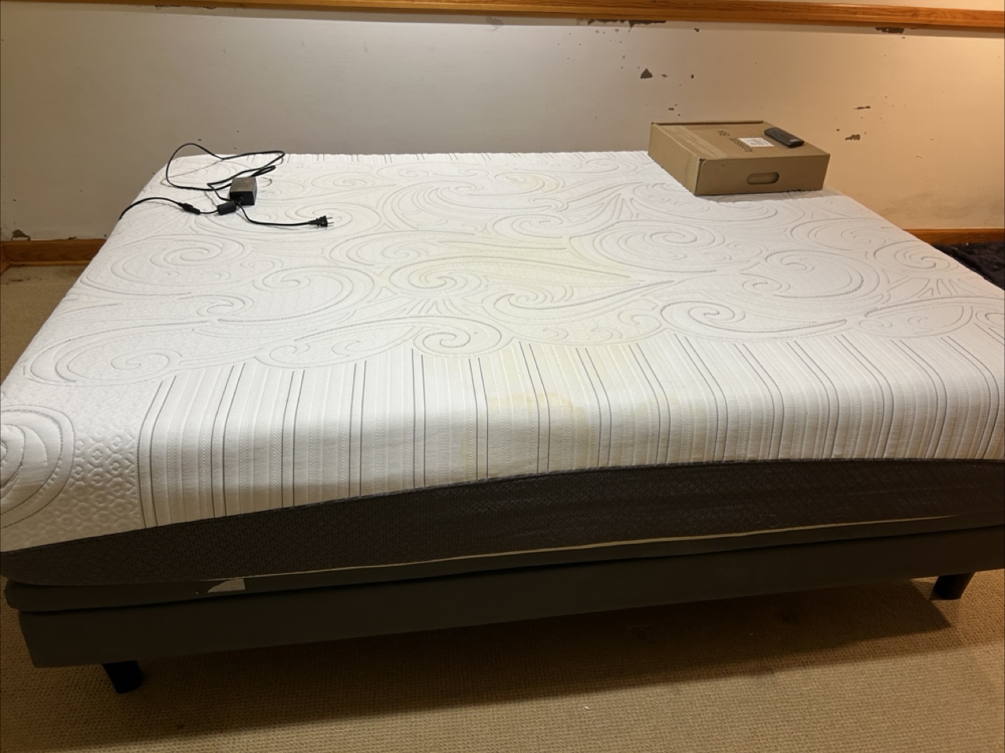 Serta Queen iComfort Mattress with Adjustable Base - photo 3