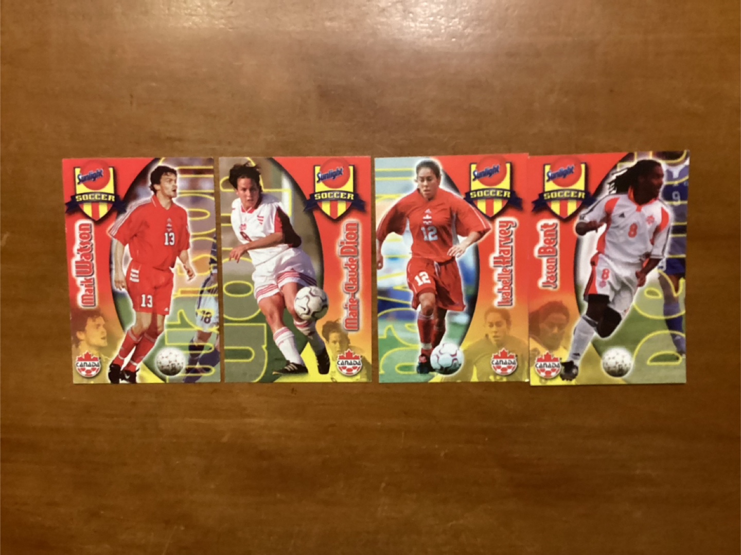 4 Rare 2001 SUNLIGHT SOAP CANADA SOCCER Cards !