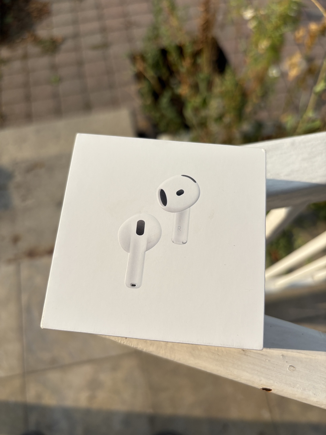 BRAND NEW! Apple Airpods 4 with ACTIVE NOISE CANCELLATION 2025