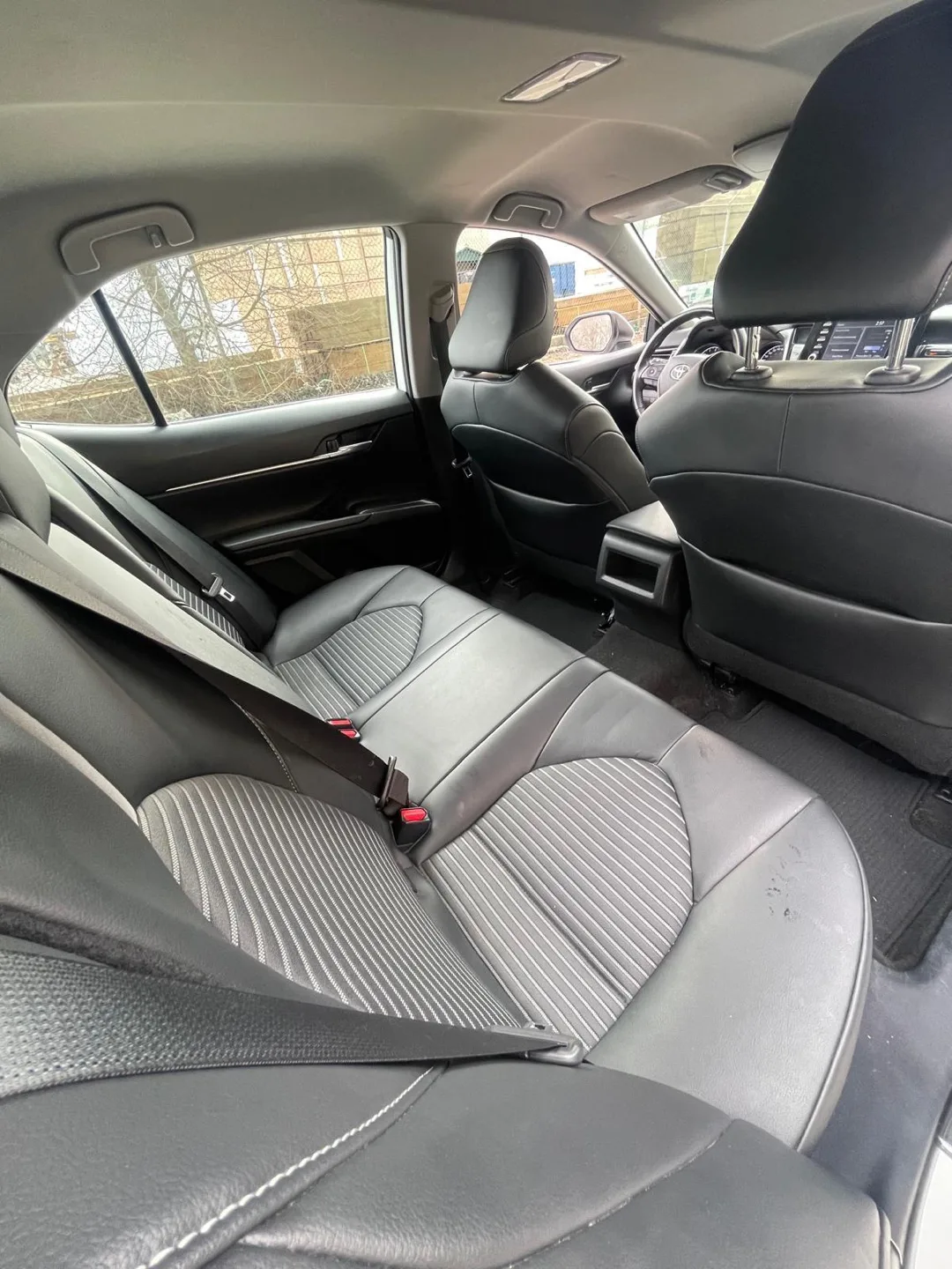 White Toyota Camry Sedan image indicator(9)