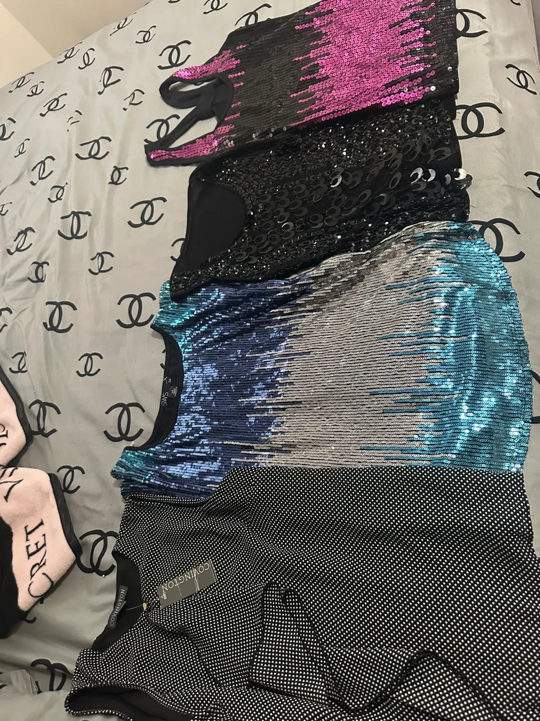 Sequin Tank Tops image indicator(8)