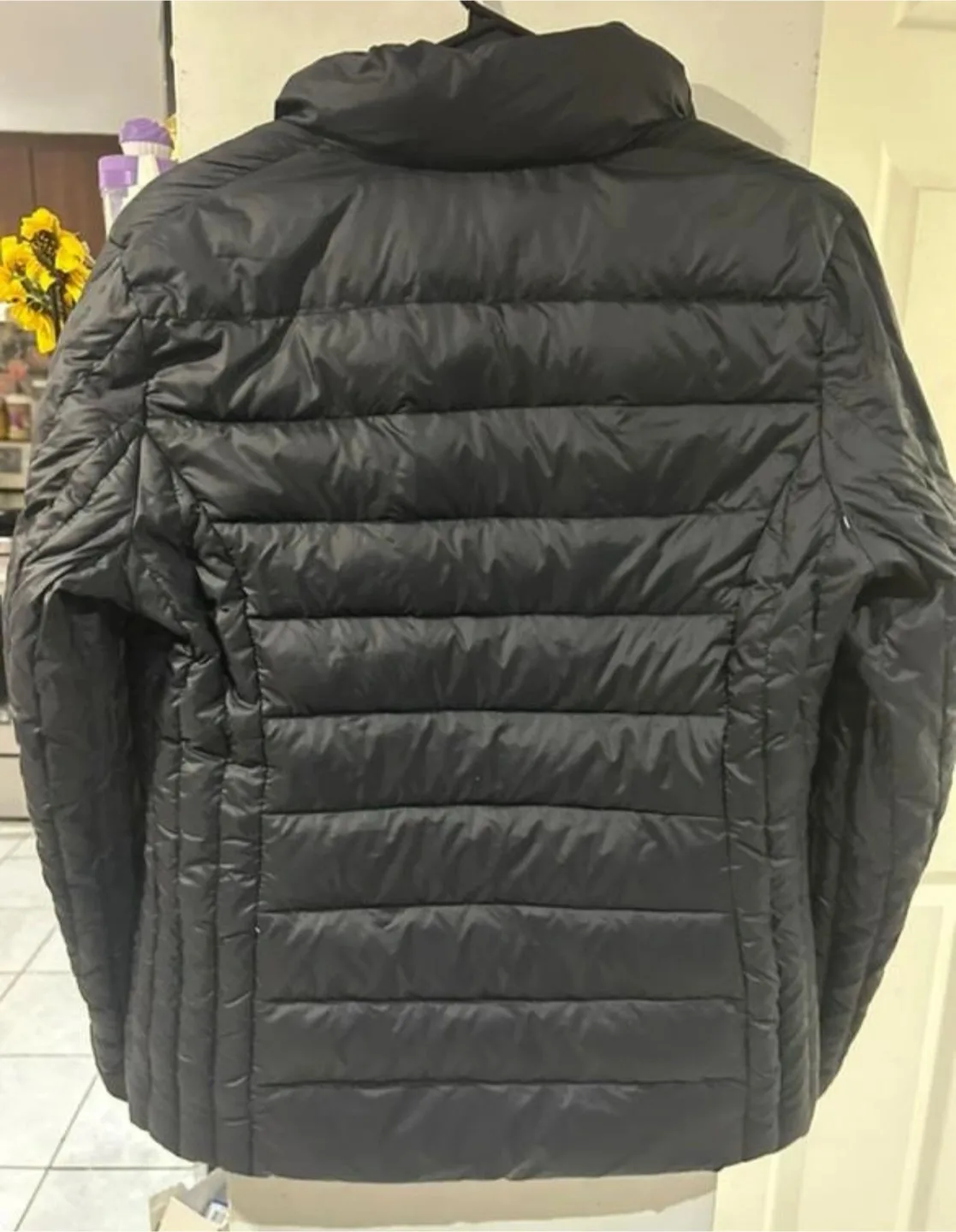 Tommy Hilfiger Black Puffer Jacket - Size S image indicator(2)