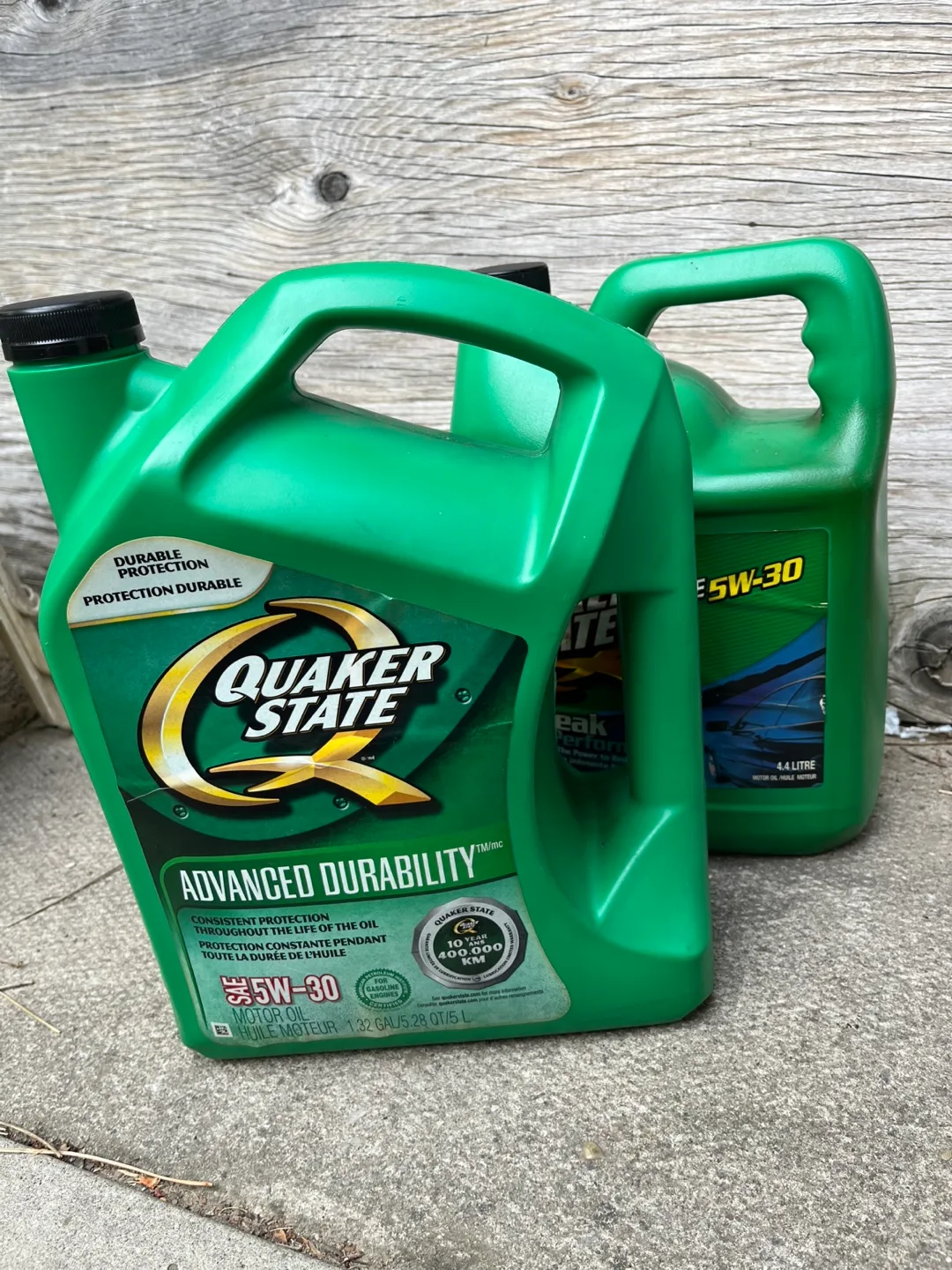 Quaker State Advanced Durability 5W-30 Motor Oil thumbnail