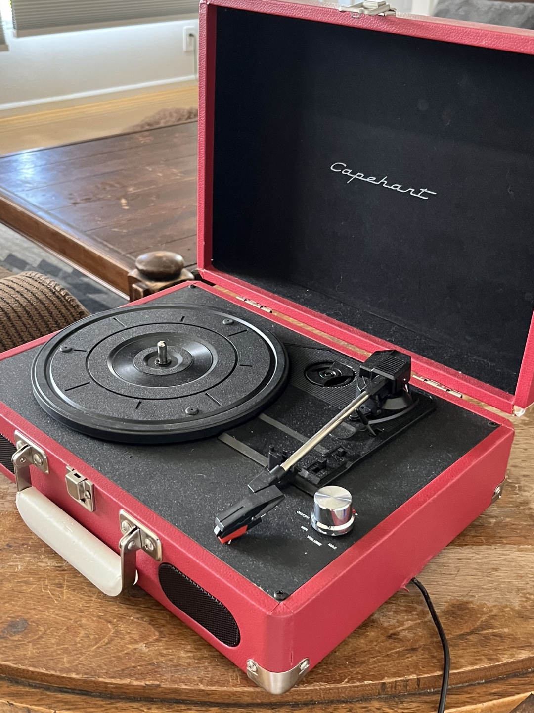 Crosley Capehart Turntable - Red - photo 3