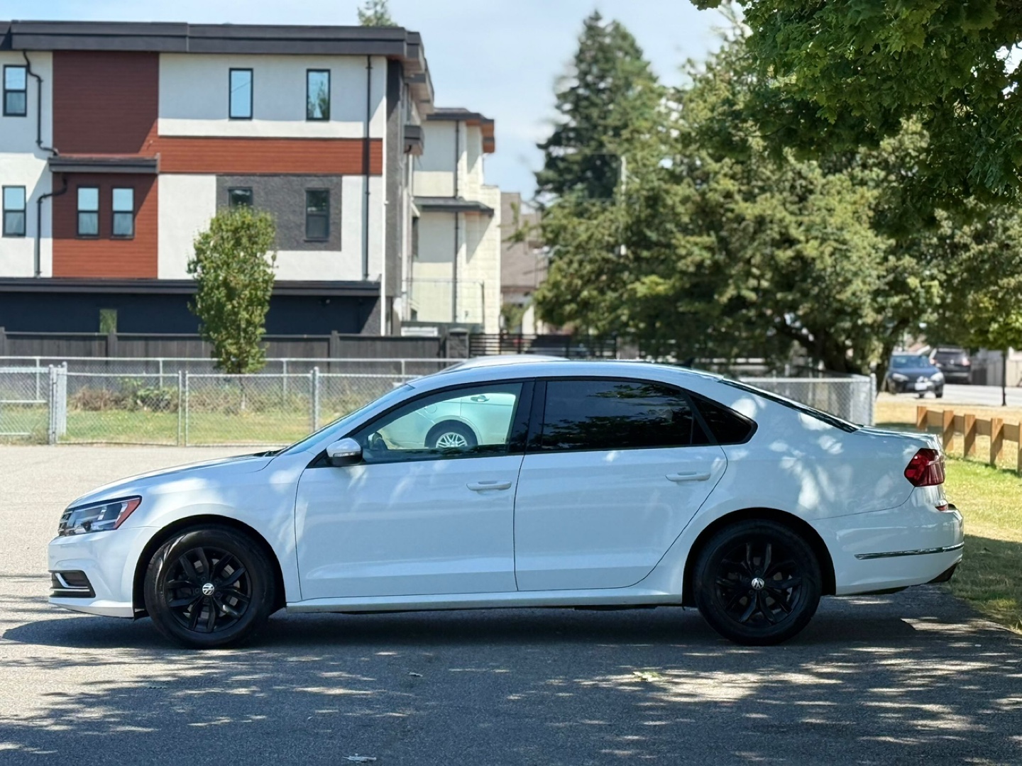 2018 Volkswagen Passat - photo 3