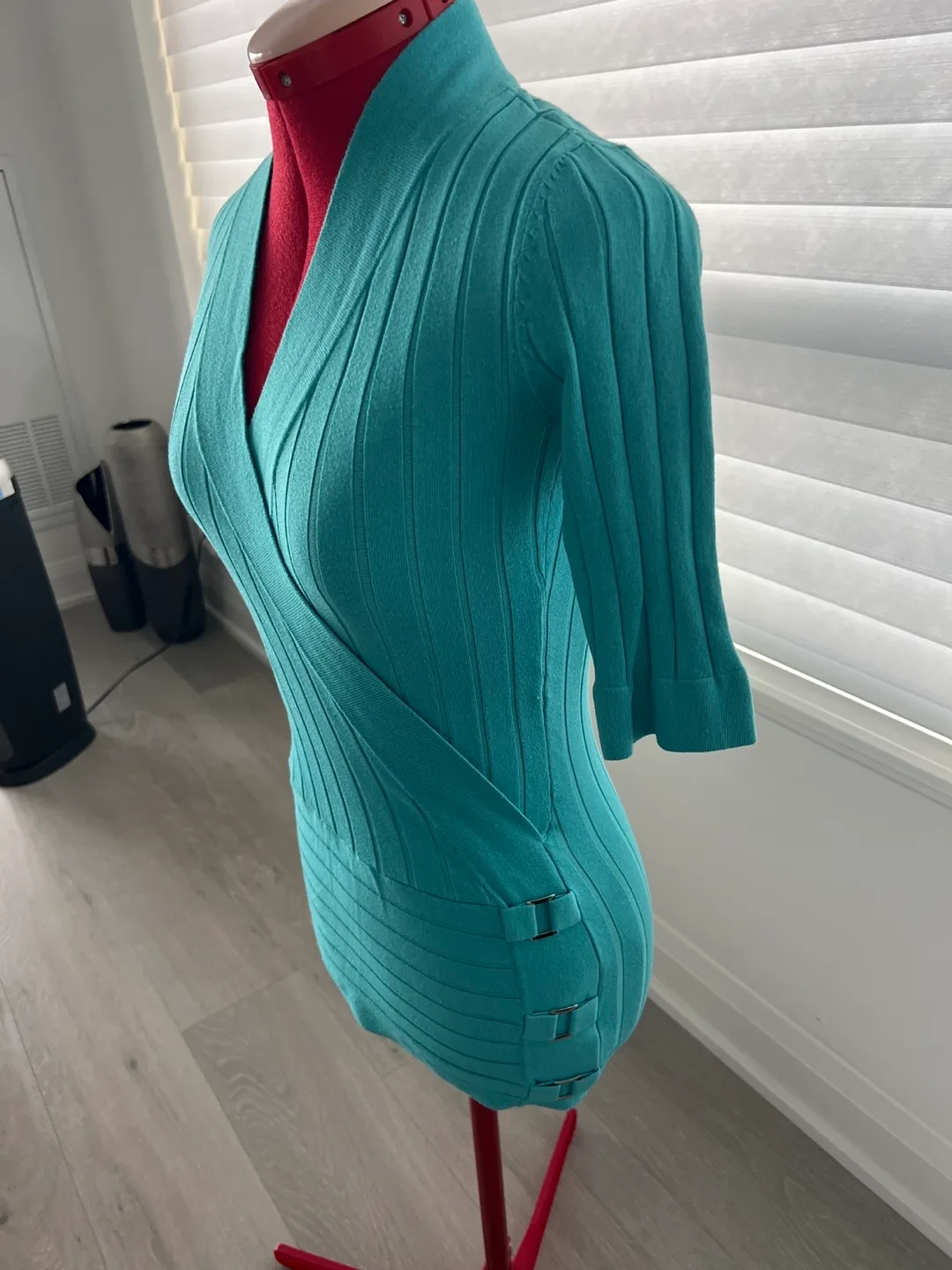 Le Chateau Turquoise Wrap Top - XXS image indicator(2)