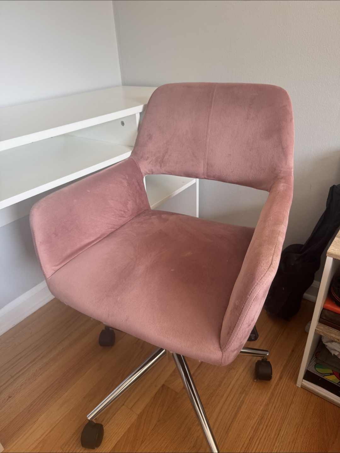 Rose Pink Velvet Office Chair - photo 3
