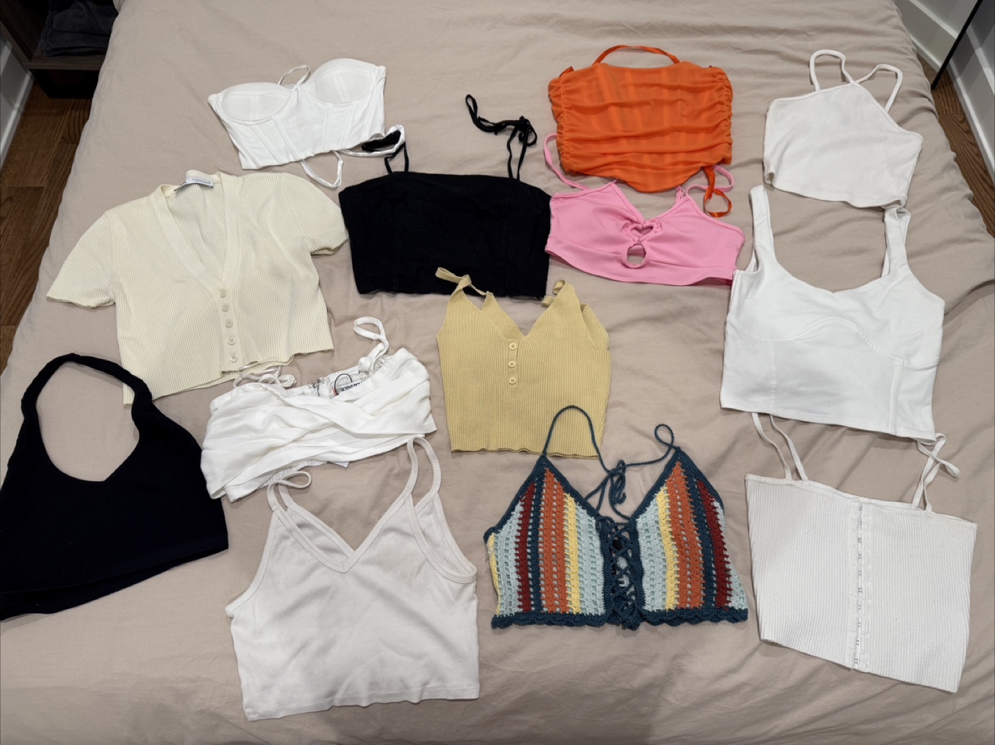 Crop Tops Bundle (sizes xs to small)