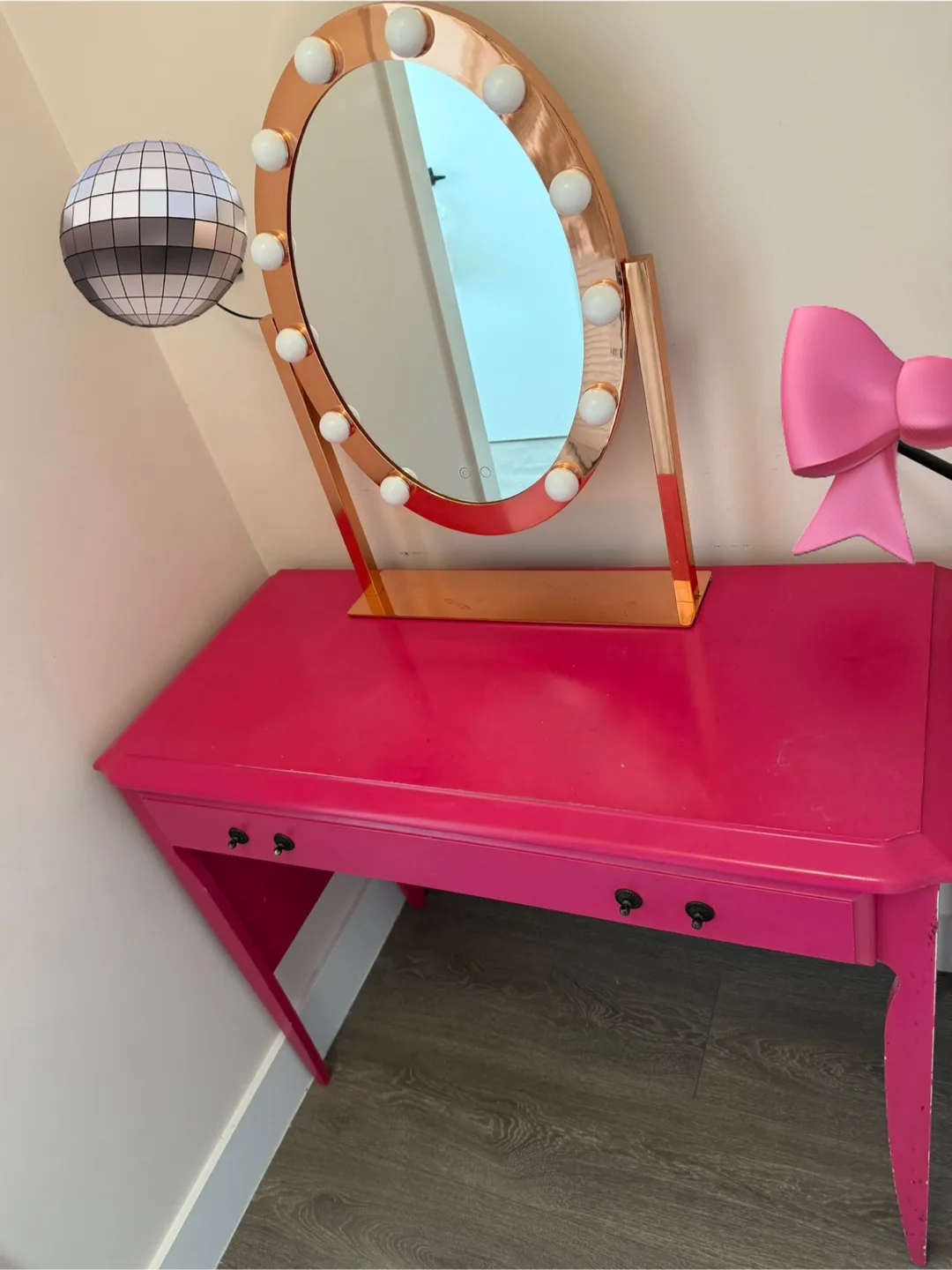 Francfranc Pink Vanity Makeup Table with Lights mirror image indicator(2)