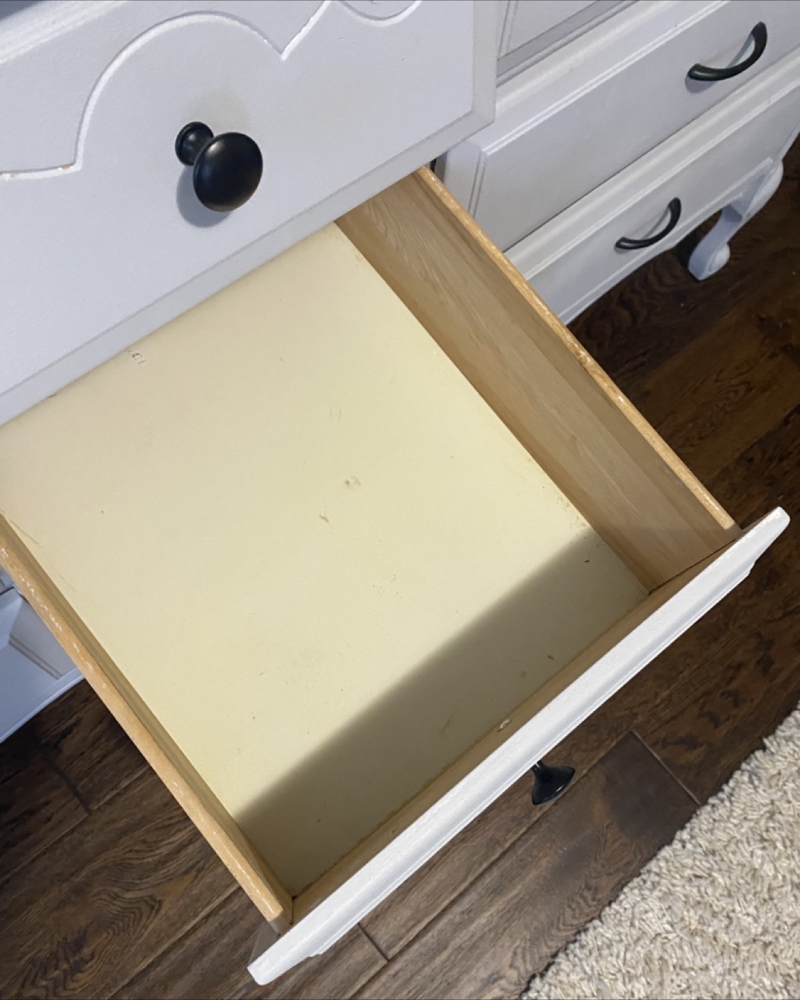 Light Grey 9-Drawer Dresser - photo 4