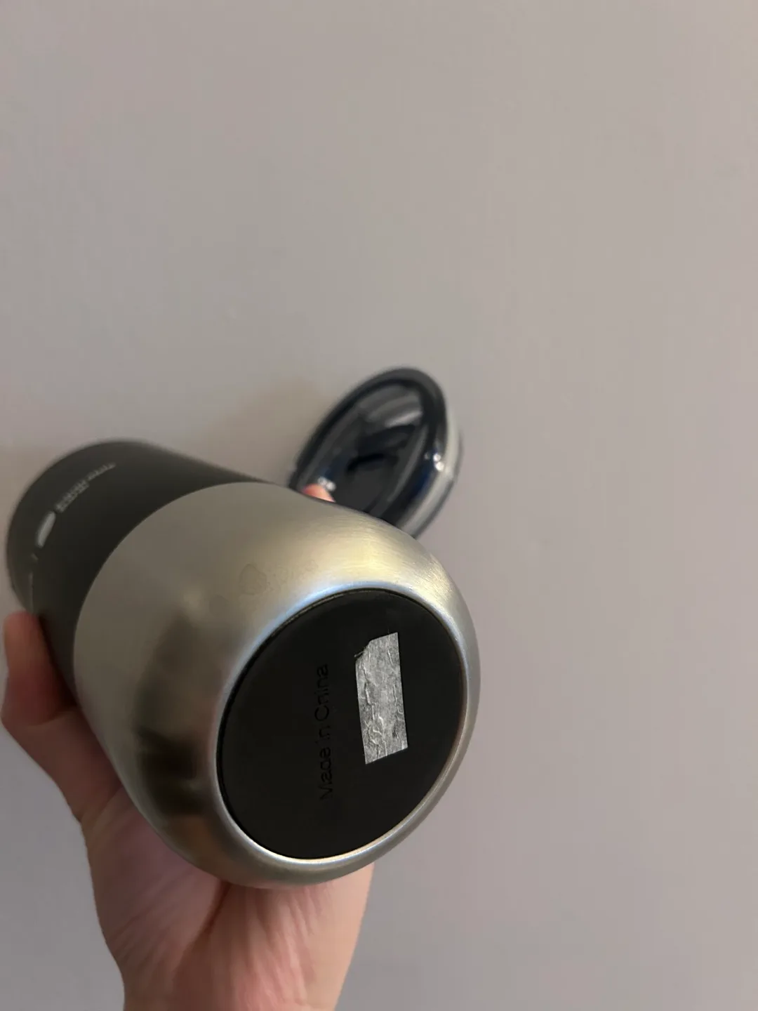 Brand new tumbler with straw for cold water only image indicator(5)