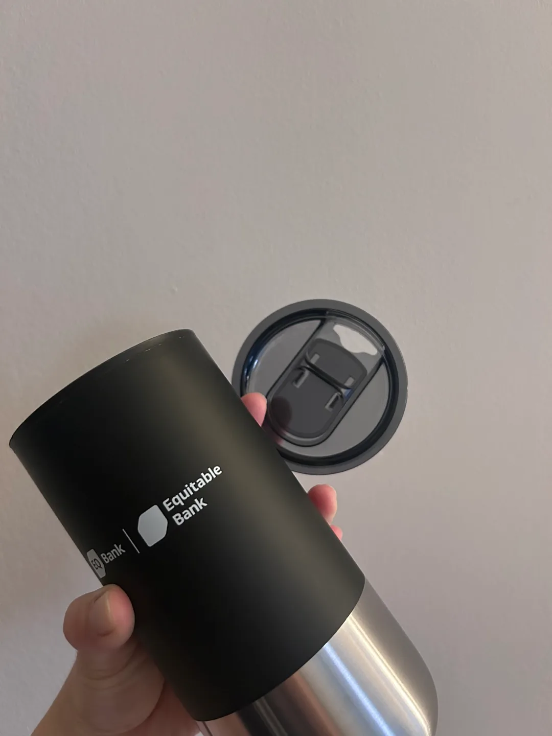 Brand new tumbler with straw for cold water only image indicator(4)