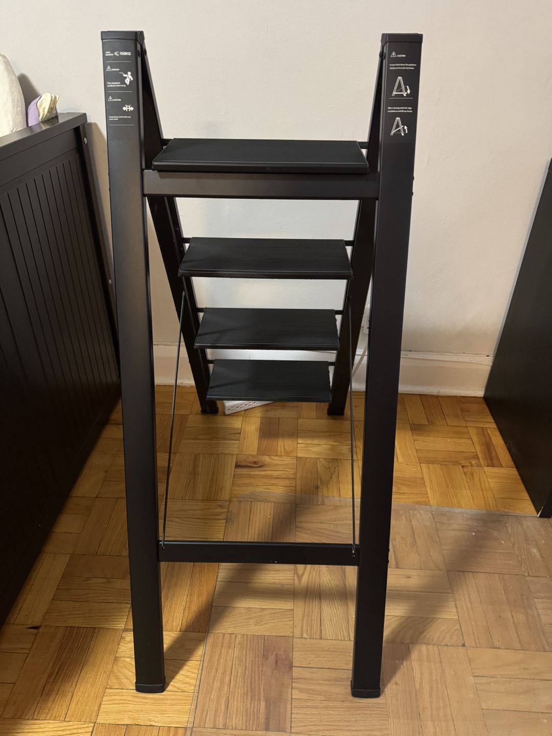 4 Step Ladder Folding Step Stool, Portable. - photo 3