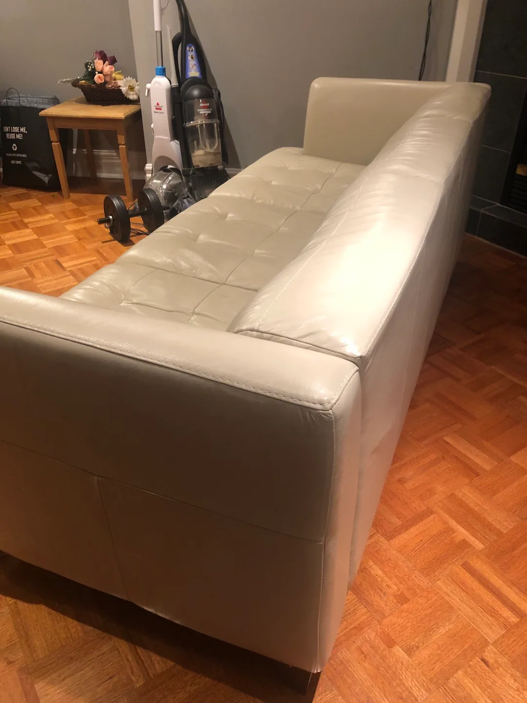 Leather Sofa - Cream Colour image indicator(5)