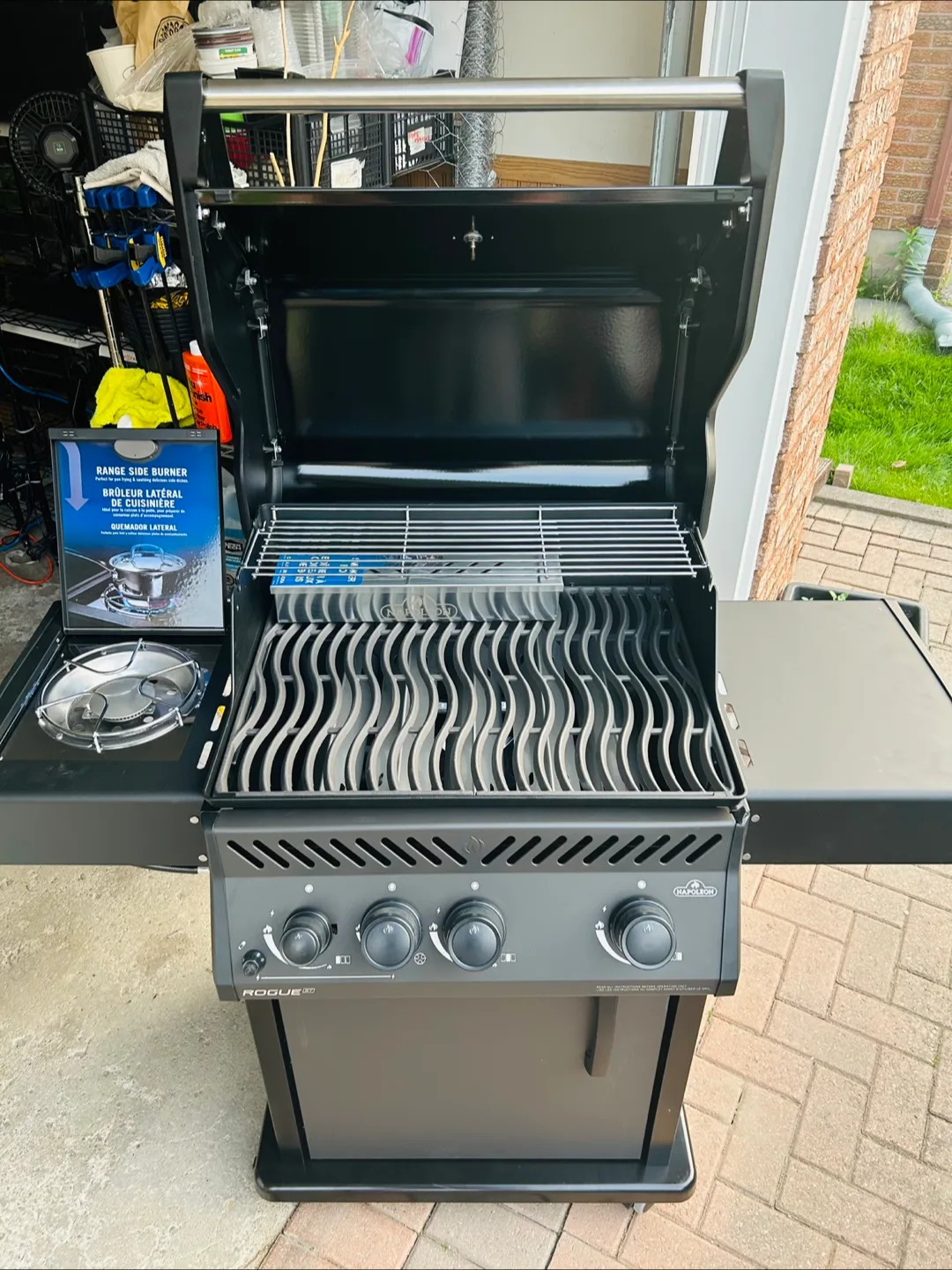 Napoleon Rogue XT Gas Grill image indicator(5)