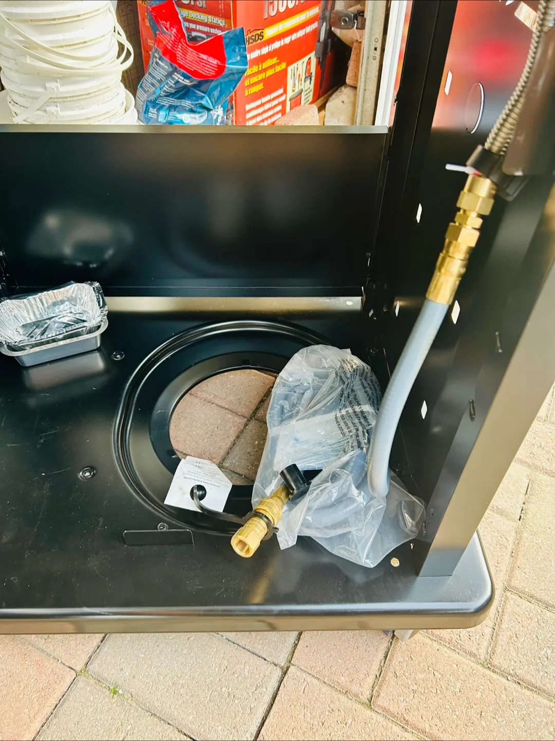 Napoleon Rogue XT Gas Grill image indicator(10)