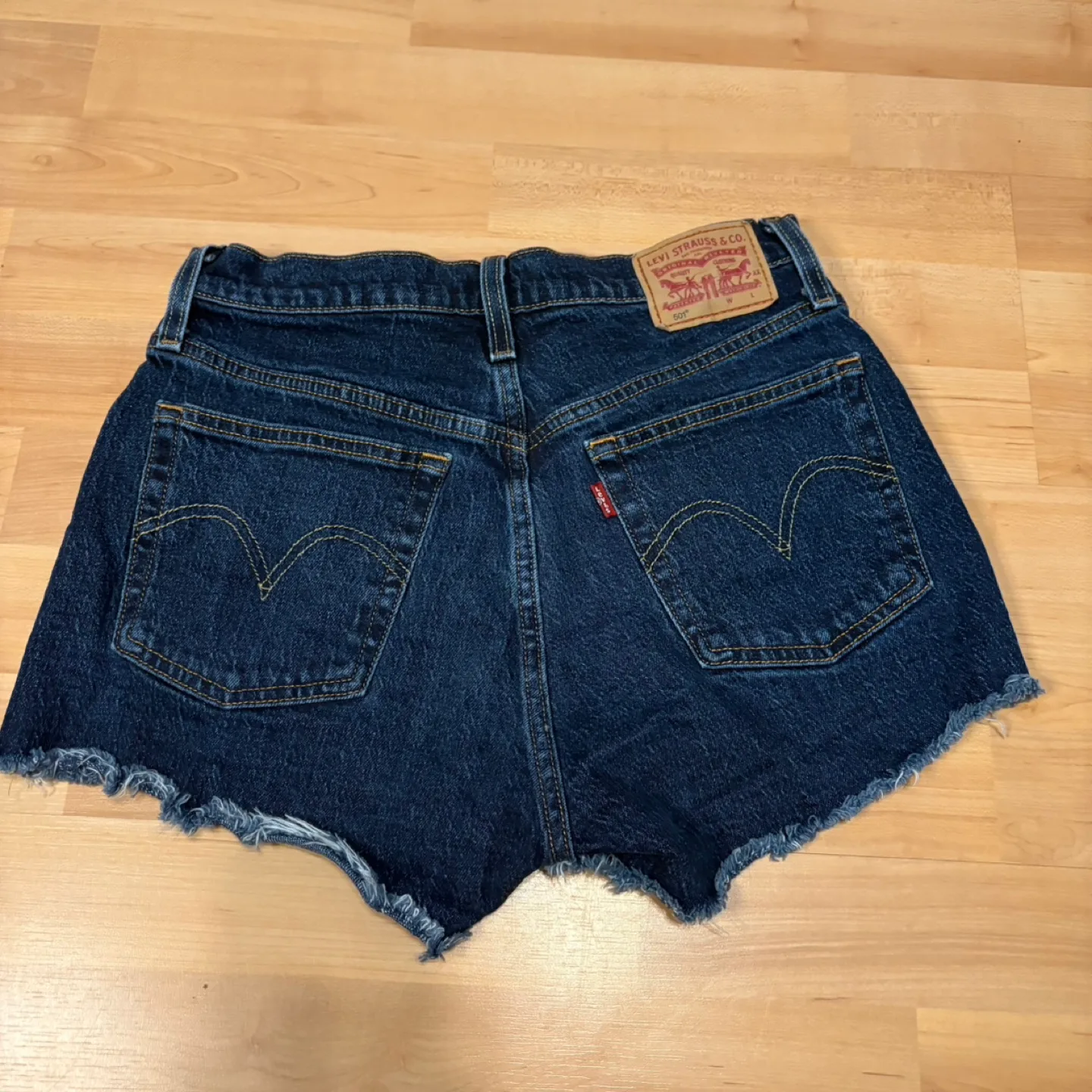 Levi's 501 Denim Shorts - Size 27 image indicator(4)