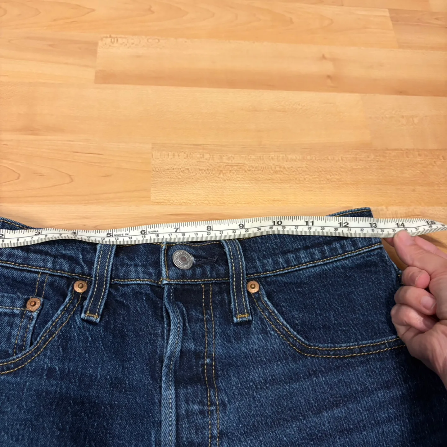 Levi's 501 Denim Shorts - Size 27 image indicator(8)