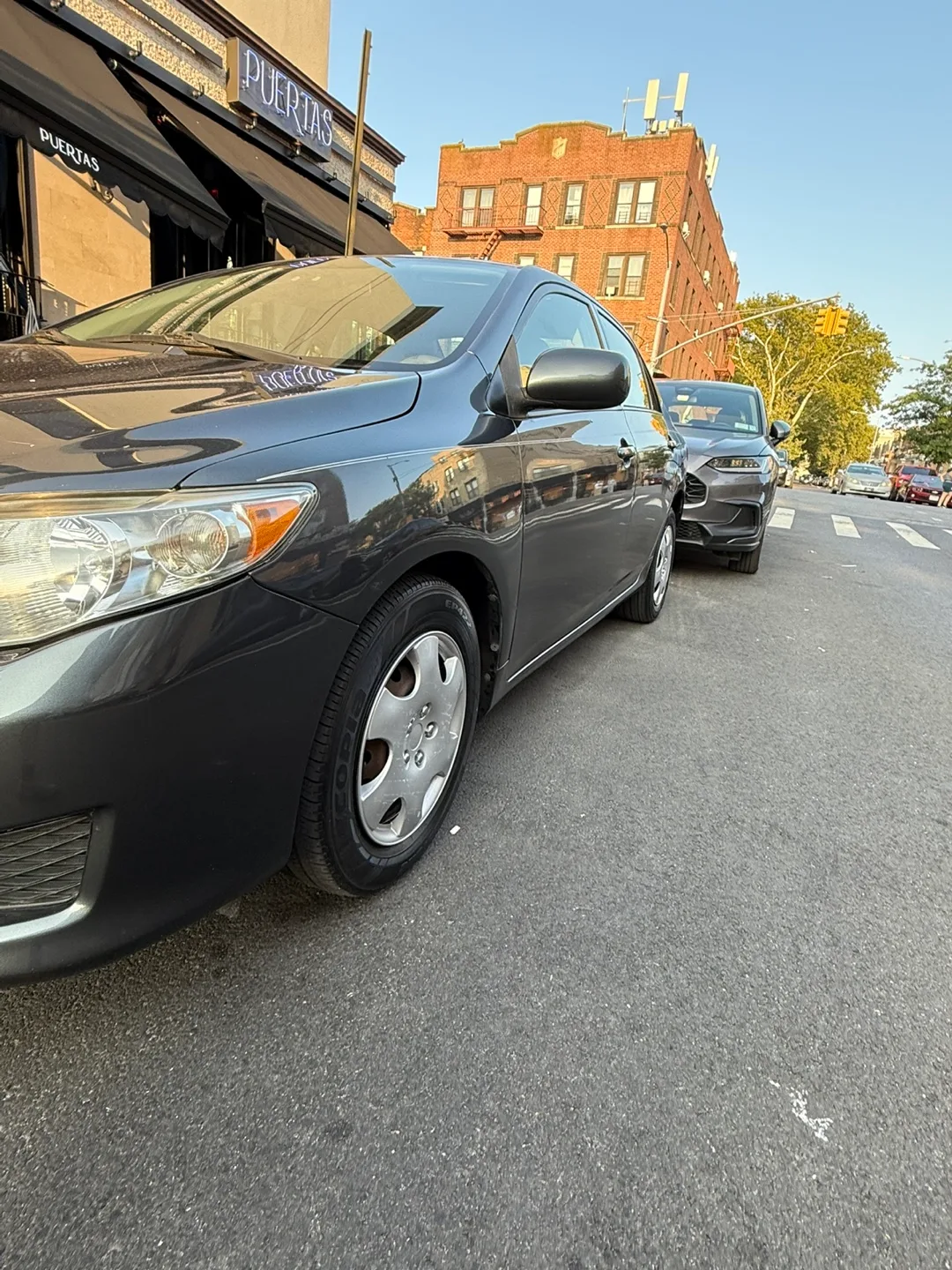 2010 Toyota Corolla LE - 72k miles image indicator(3)