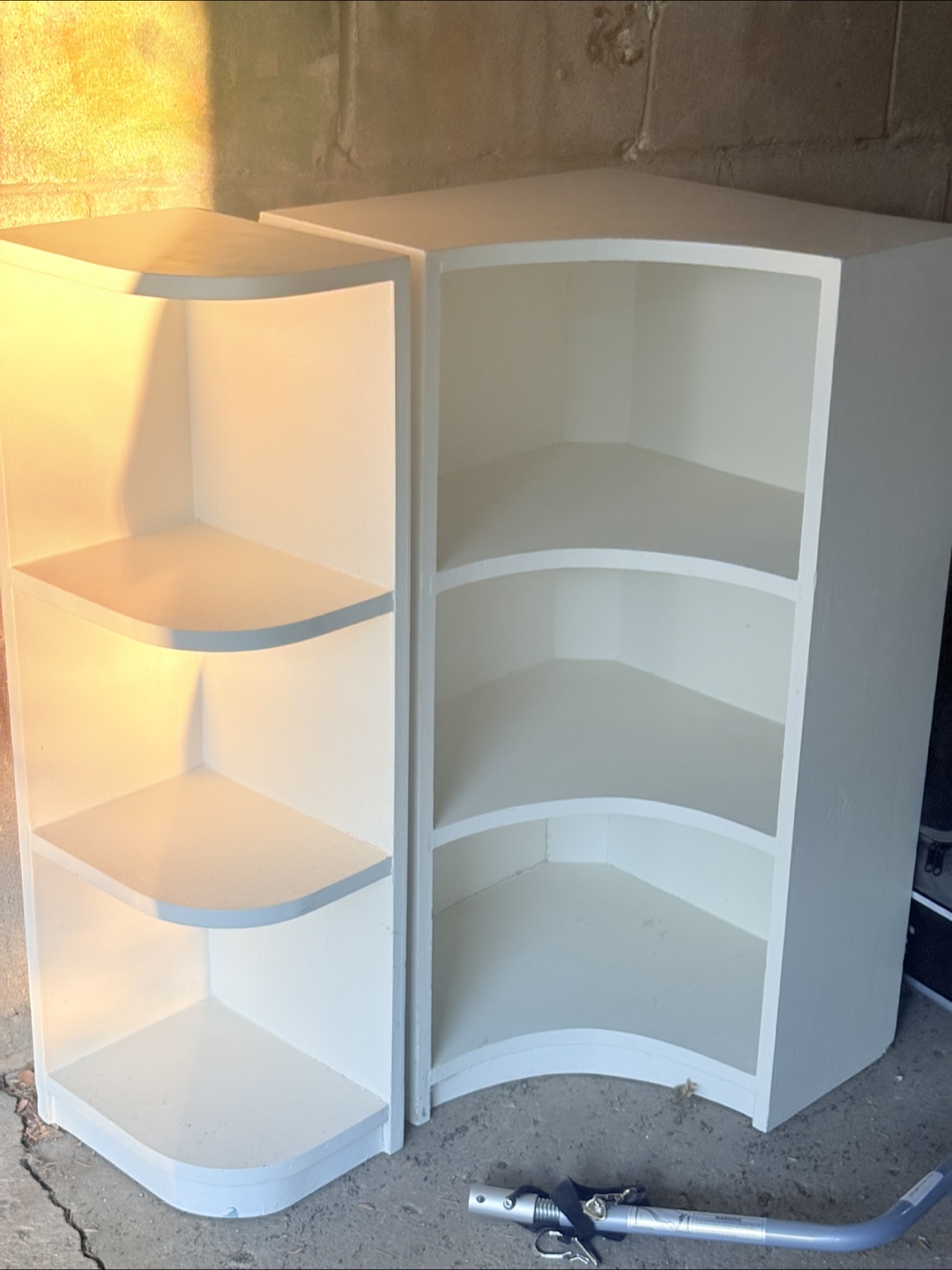 Corner modern  Shelving Units - White
