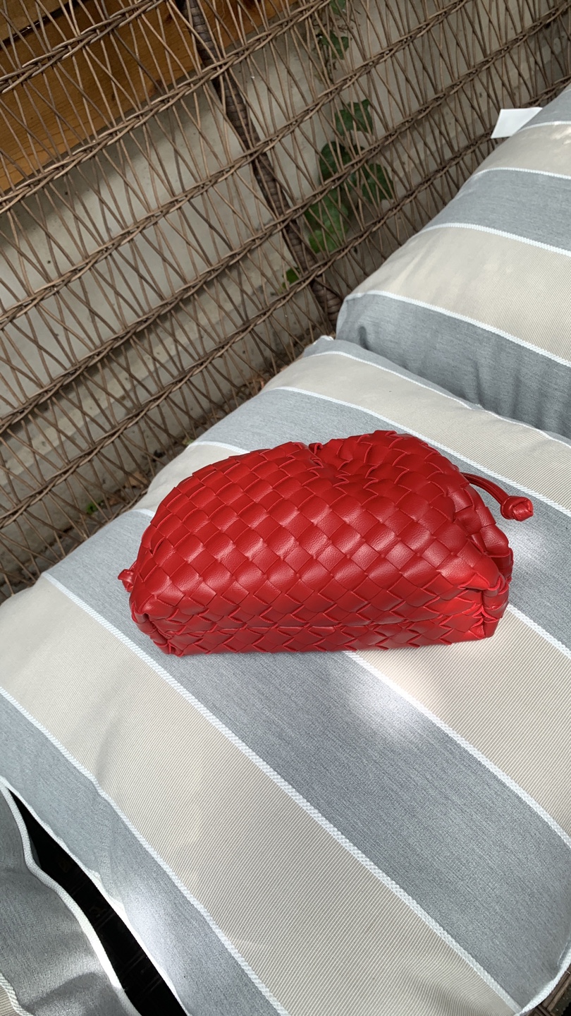 Mini Vegan Leather Dumpling Pouch Bag - photo 3