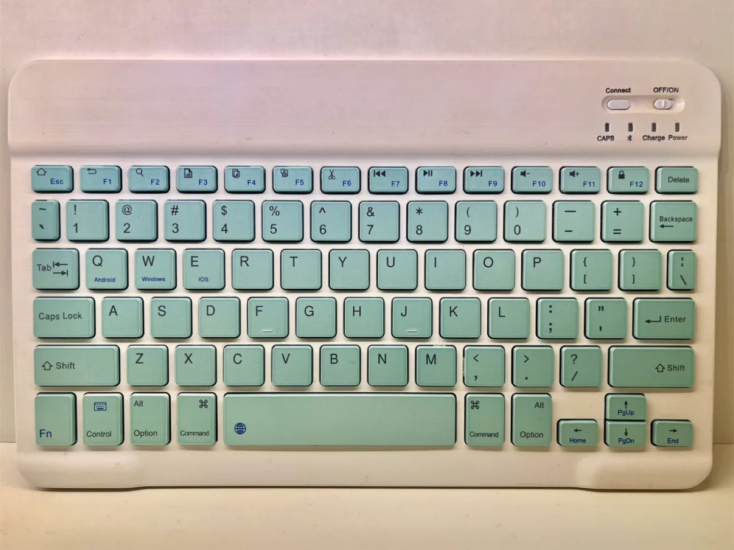 Wireless Keyboard White & Blue 🧡 thumbnail