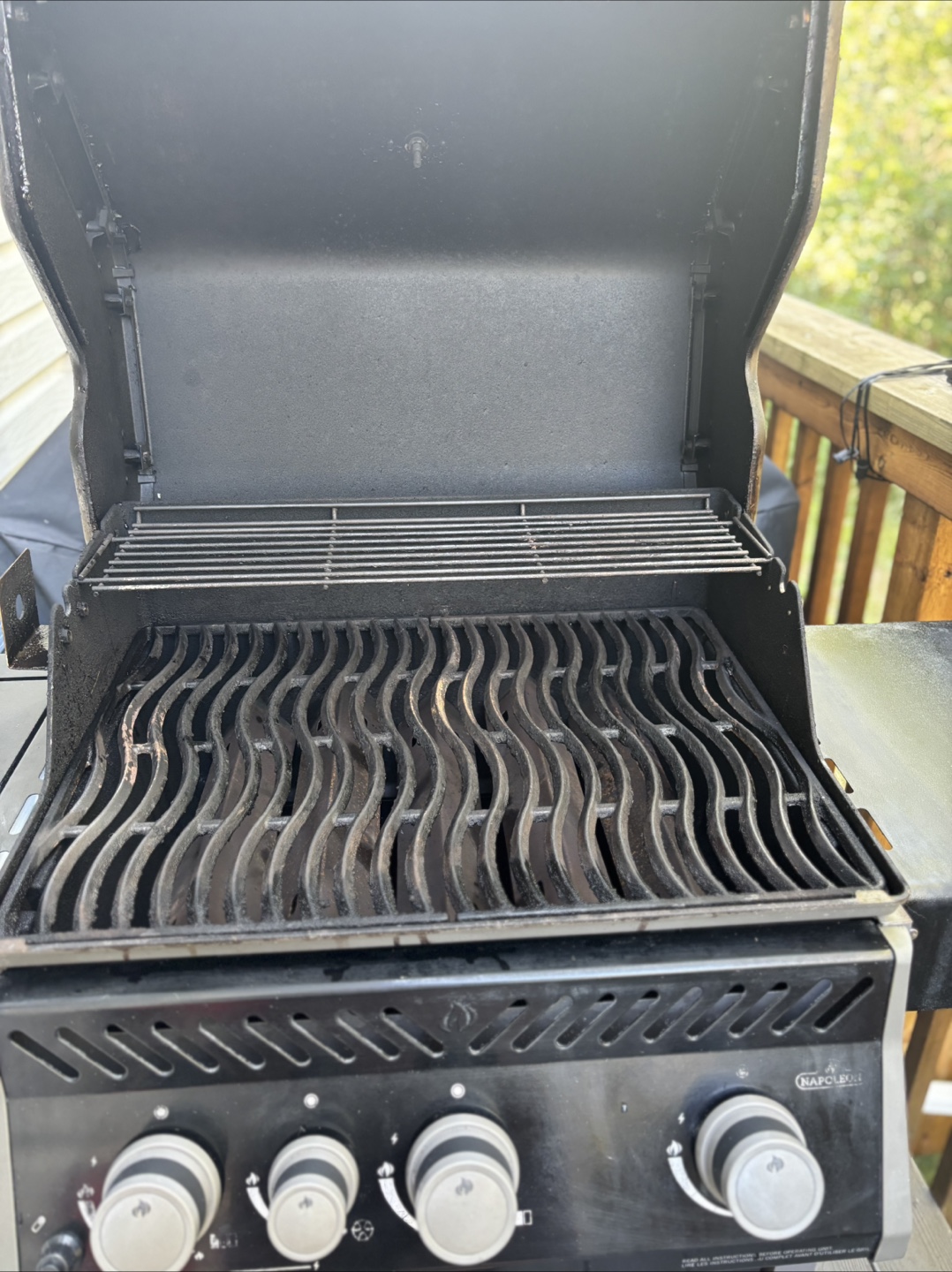 Napoleon Rogue 425 BBQ Grill, Cover, and Rotisserie Kit - photo 5