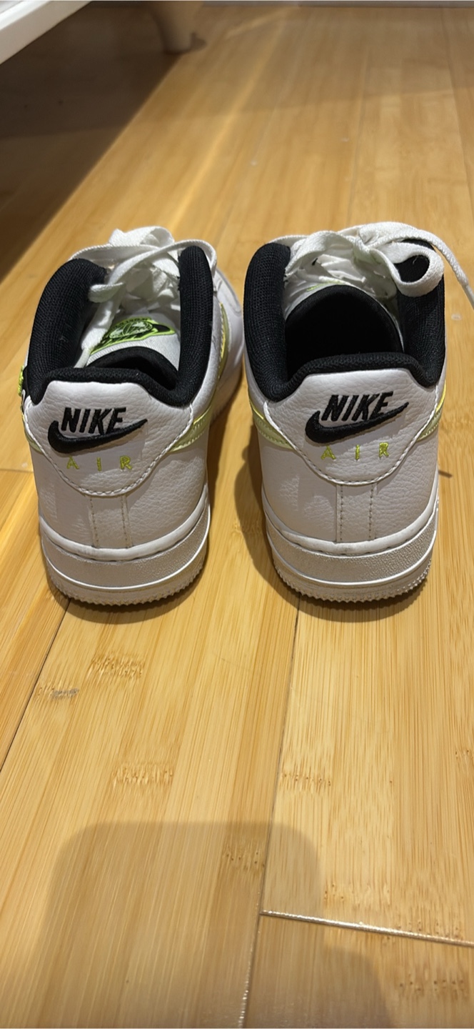 Nike Air Force 1 07’ LV8 ‘Worldwide Pack- Volt’ - photo 4