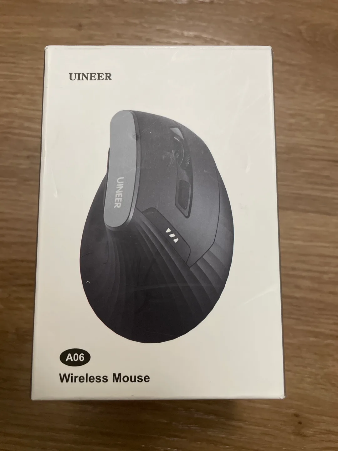 UINEER A06 Wireless Vertical Mouse - New image indicator(4)