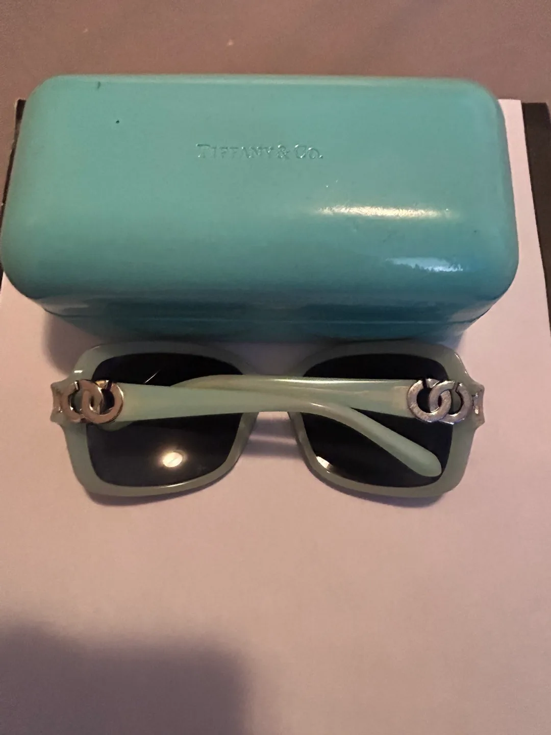 Tiffany & Co. Sunglasses with Case image indicator(5)
