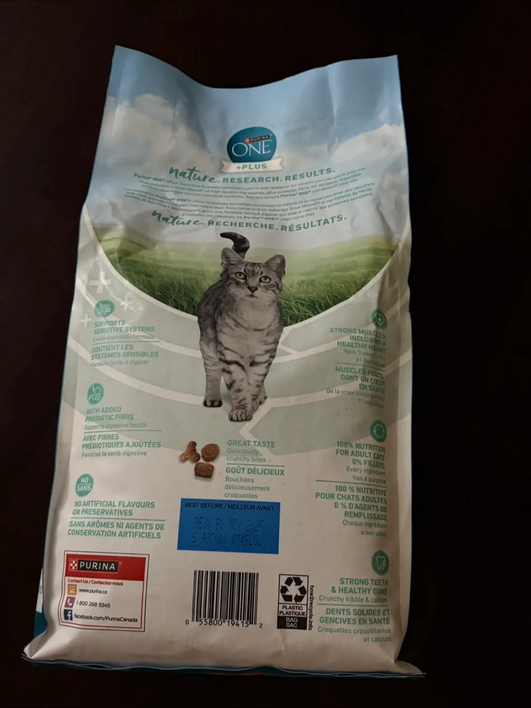 2 Purina ONE+PLUS Sensitive Systems Cat Food 1.8kg image indicator(2)