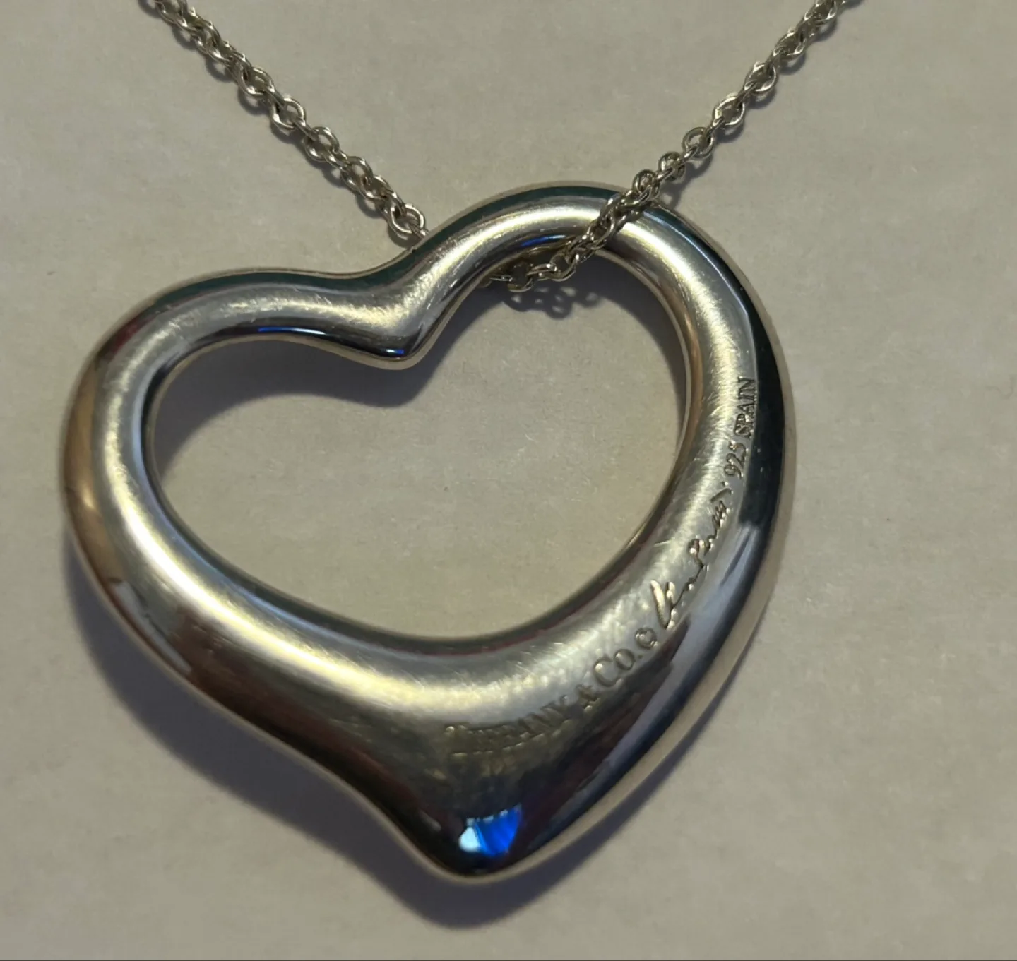 Tiffany & Co. Open Heart Pendant Necklace image indicator(9)