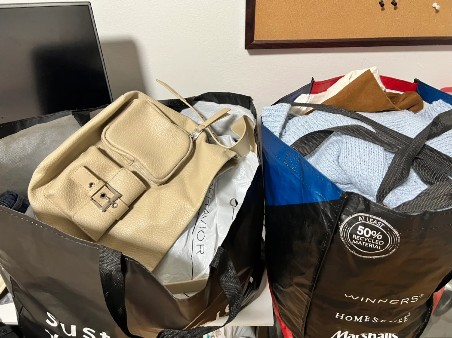 2 Full bags of clothes (pls read the description⬇️) thumbnail